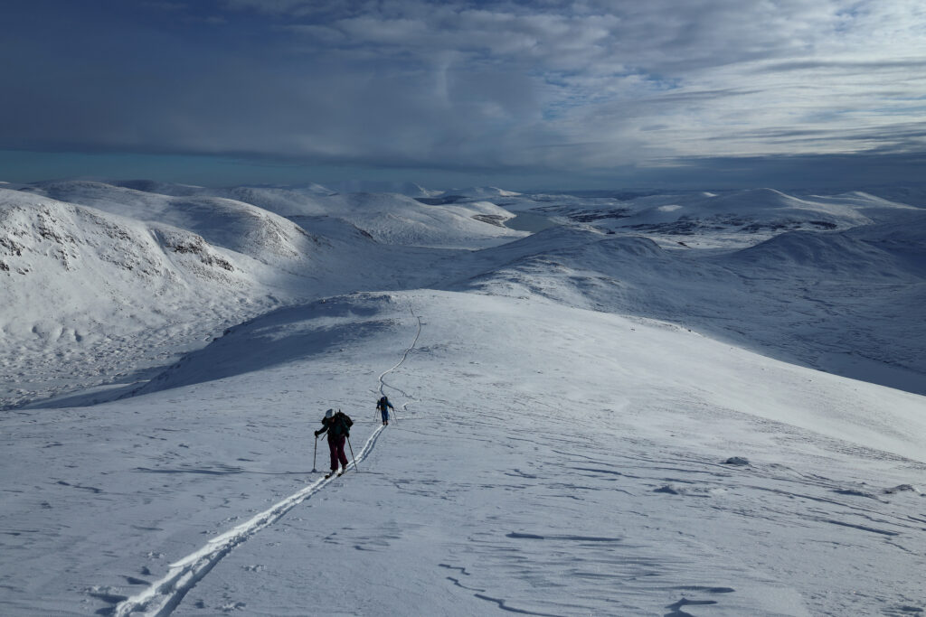 Approaching the summit of Beinn Enaiglair near Braemore Junction