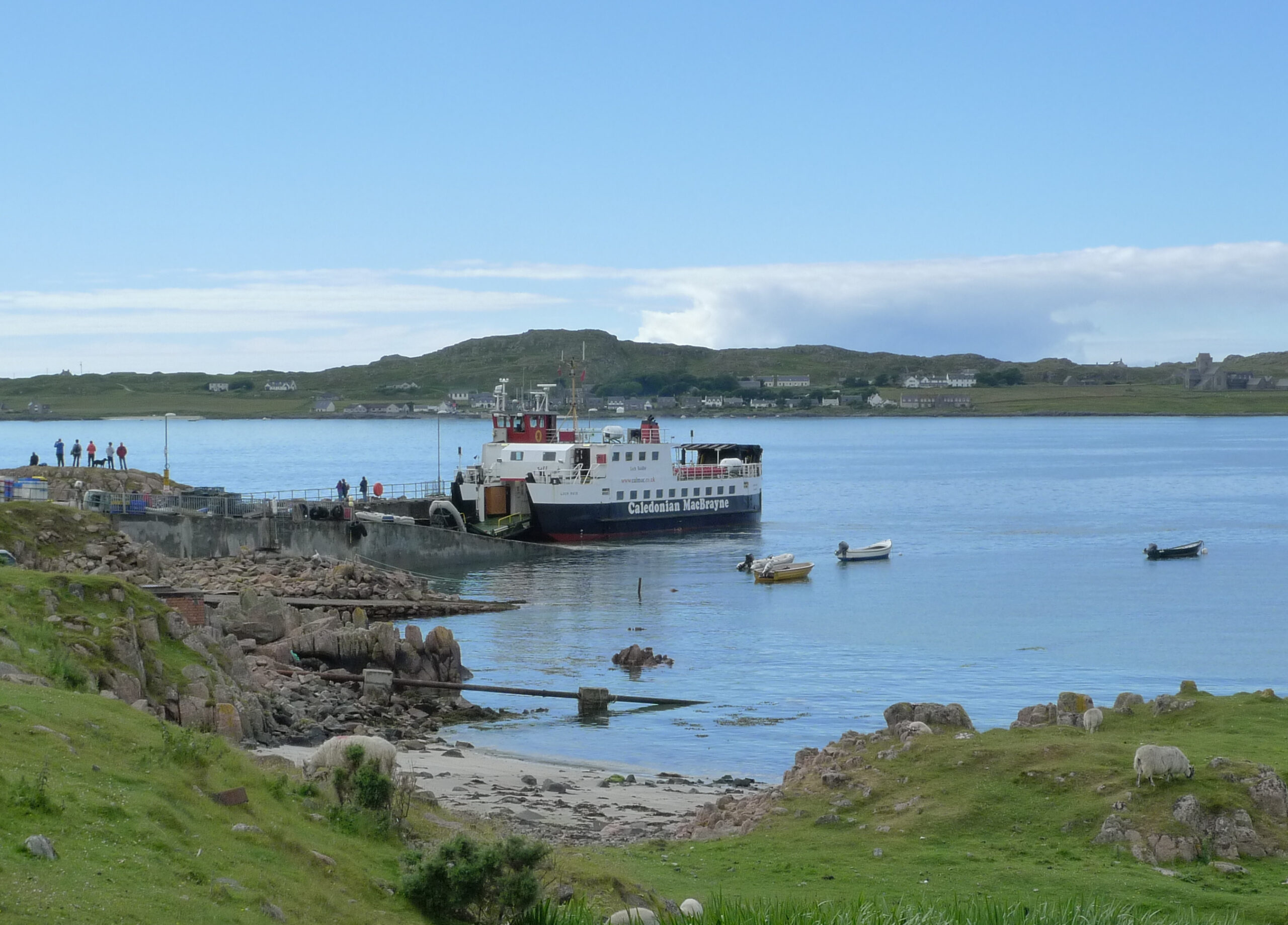 Fionnphort and the Iona ferry
