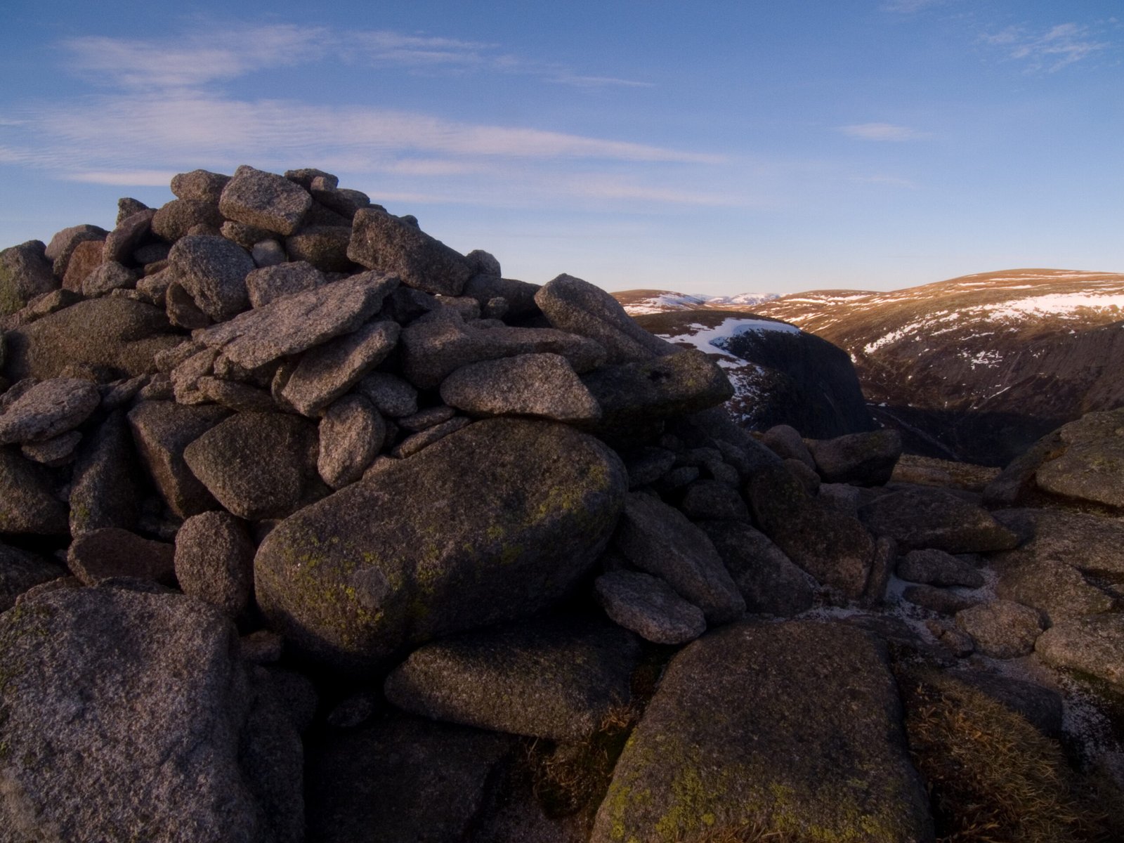 Broad Cairn
